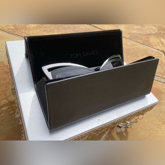 🔥TOM DAVIES🔥”LEXY” Matrix Resurrections Cat Eye Sunglasses, Ltd Edition - Picture 10 of 11